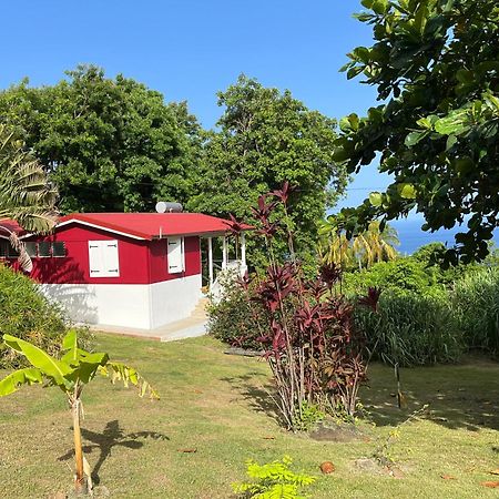 Grand Bungalow Avec Piscine Et Vue Mer Bouillante Esterno foto