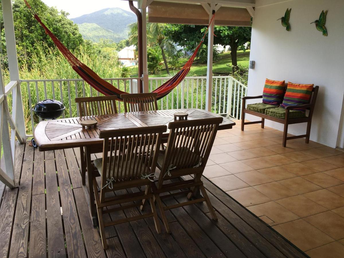 Grand Bungalow Avec Piscine Et Vue Mer Bouillante Esterno foto
